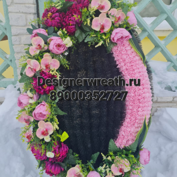 Брендовый венок 115 см - designerwreath.ru - г. Екатеринбург