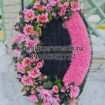 Брендовый венок 100см - designerwreath.ru - г. Екатеринбург