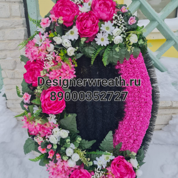 Брендовый венок 100 см - designerwreath.ru - г. Екатеринбург