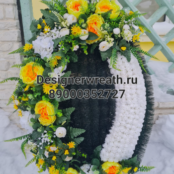 Брендовый венок 100см - designerwreath.ru - г. Екатеринбург