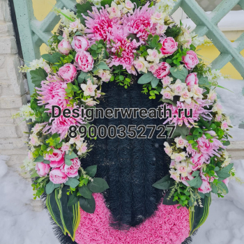 Брендовый венок 100см - designerwreath.ru - г. Екатеринбург