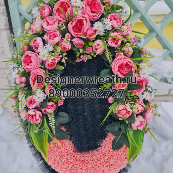 Брендовый венок 100 см - designerwreath.ru - г. Екатеринбург