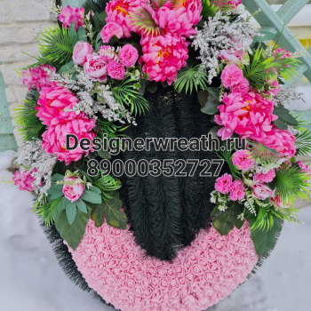 Брендовый венок 90 см - designerwreath.ru - г. Екатеринбург