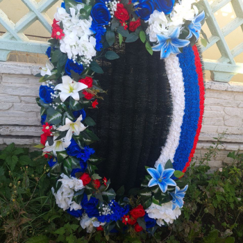 Брендовый венок 115 см - Форма памяти - г. Екатеринбург